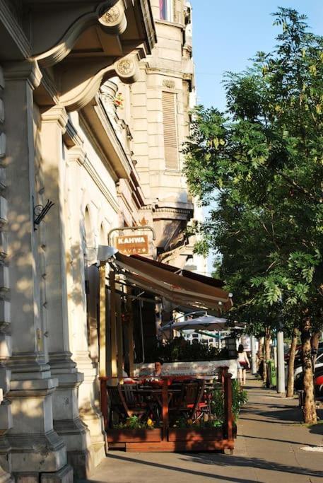 Riverside City Center, 5Th District Budapest Exterior photo